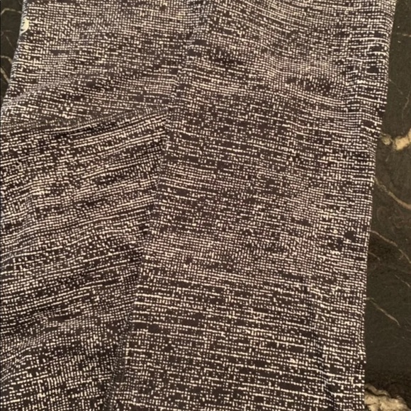 Lululemon Align size 4 - Picture 4 of 8